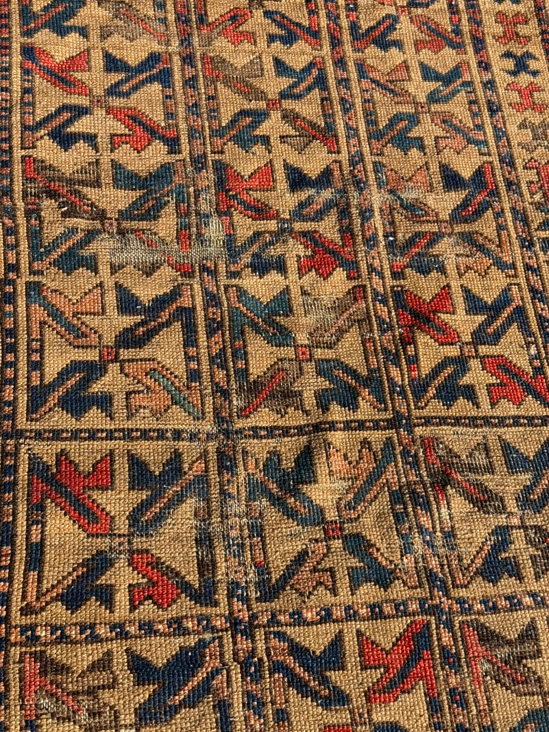 Vintage Geometric Pattern Rug - photo 3
