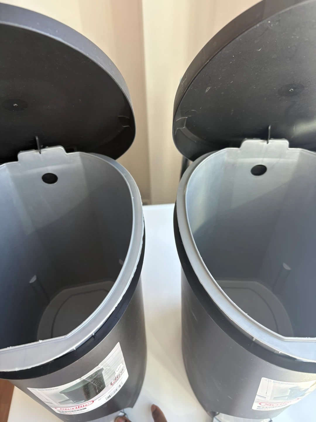 Trash Cans (15L each) - photo 2