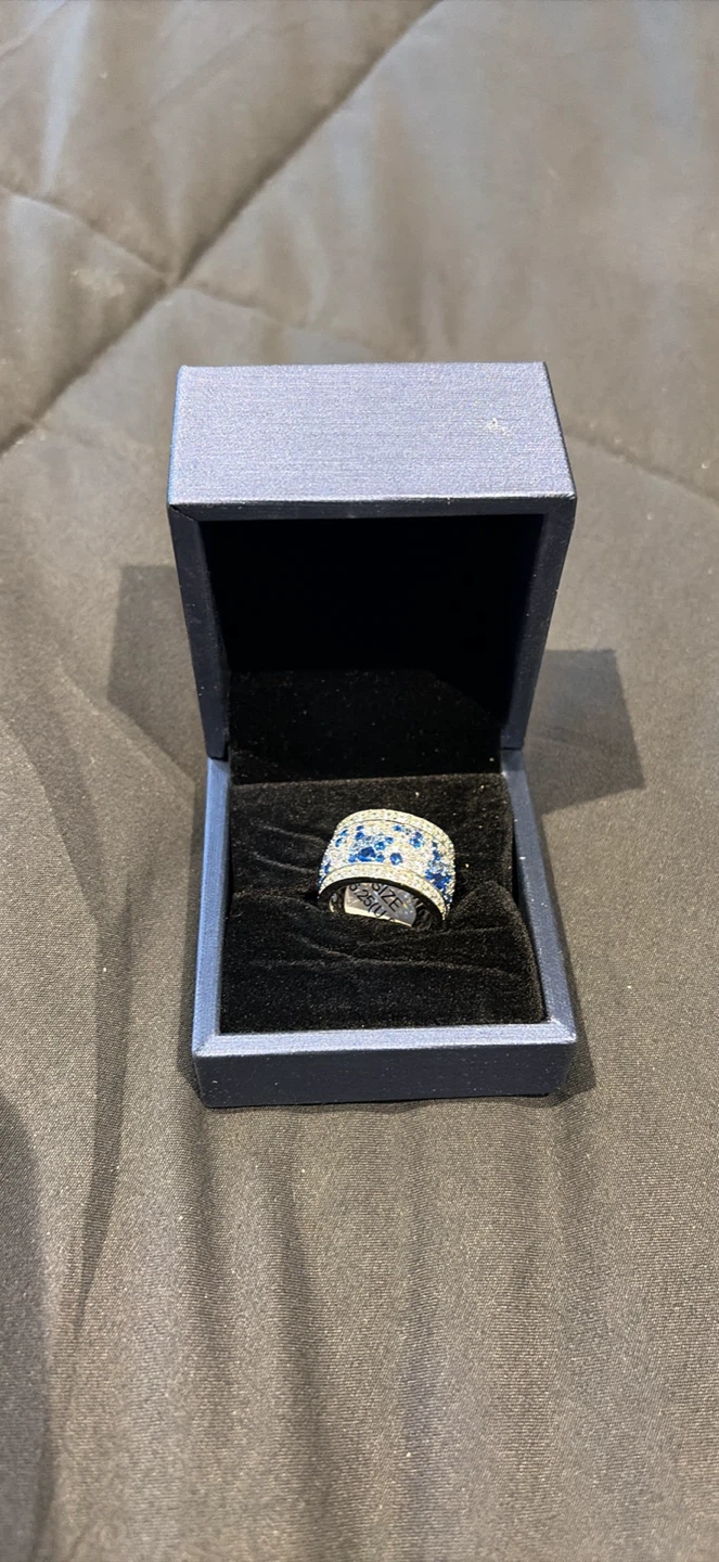 Sparkly Ring with Blue sapphire Stones and Box