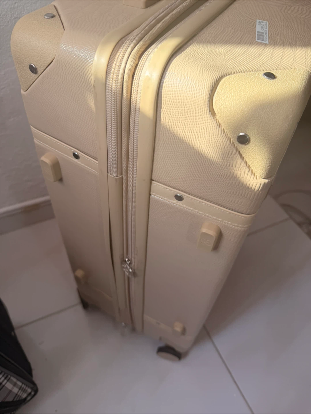 Jessica Simpson Luggage Carry-On Suitcase - photo 3