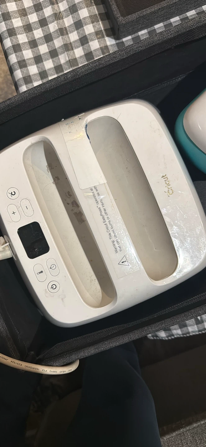 Cricut EasyPress Heat Press Machine