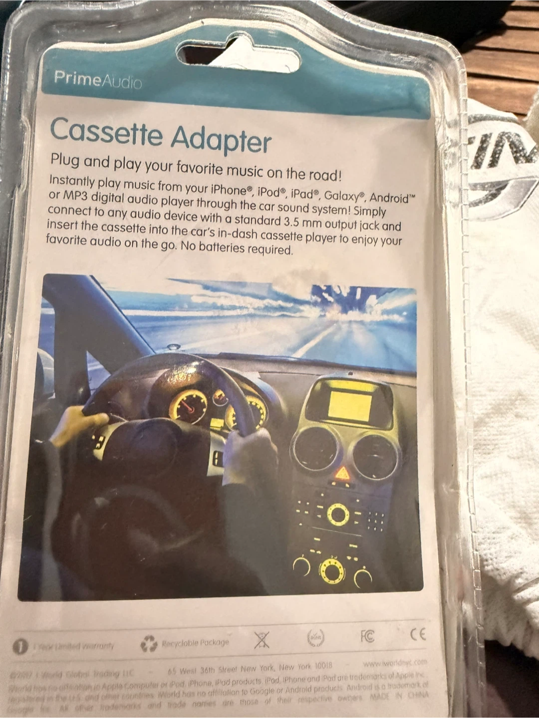 PrimeAudio Cassette Adapter for iPhone, Galaxy, Android - photo 2