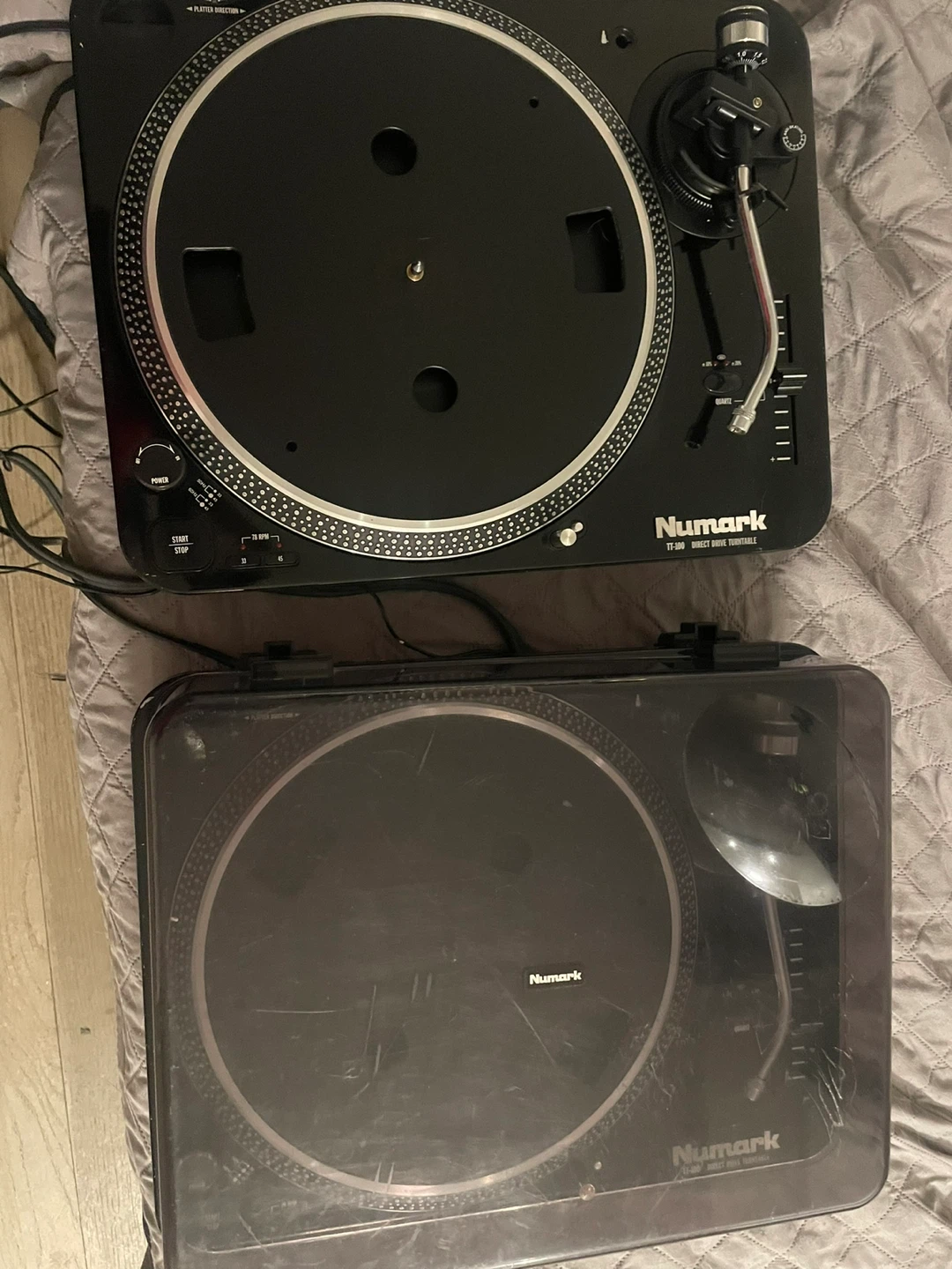 Numark TT 100 Direct Drive Turntable