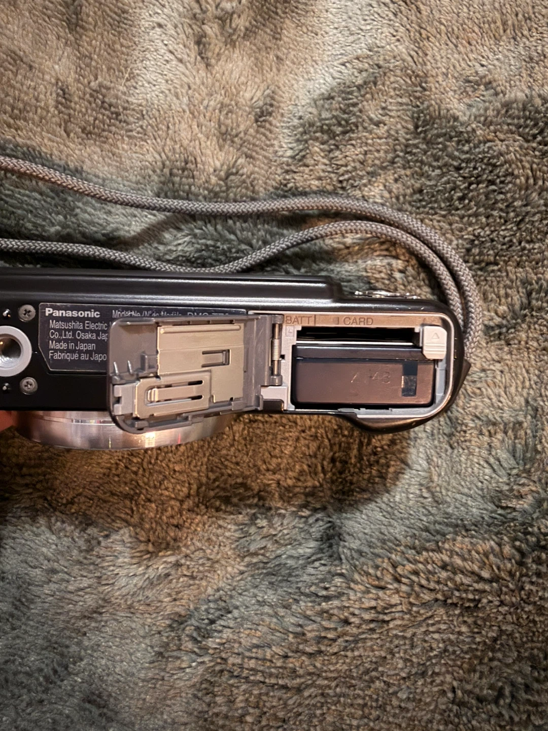 Panasonic Lumix DMC-FS25 Digital Camera - photo 3