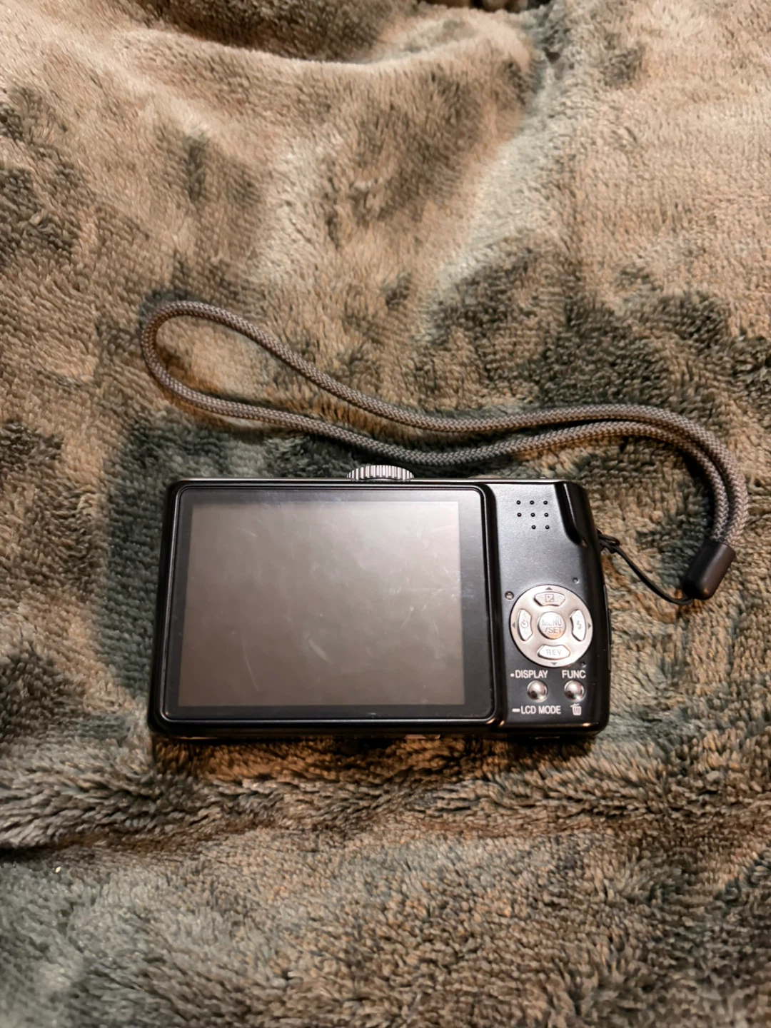 Panasonic Lumix DMC-FS25 Digital Camera - photo 2