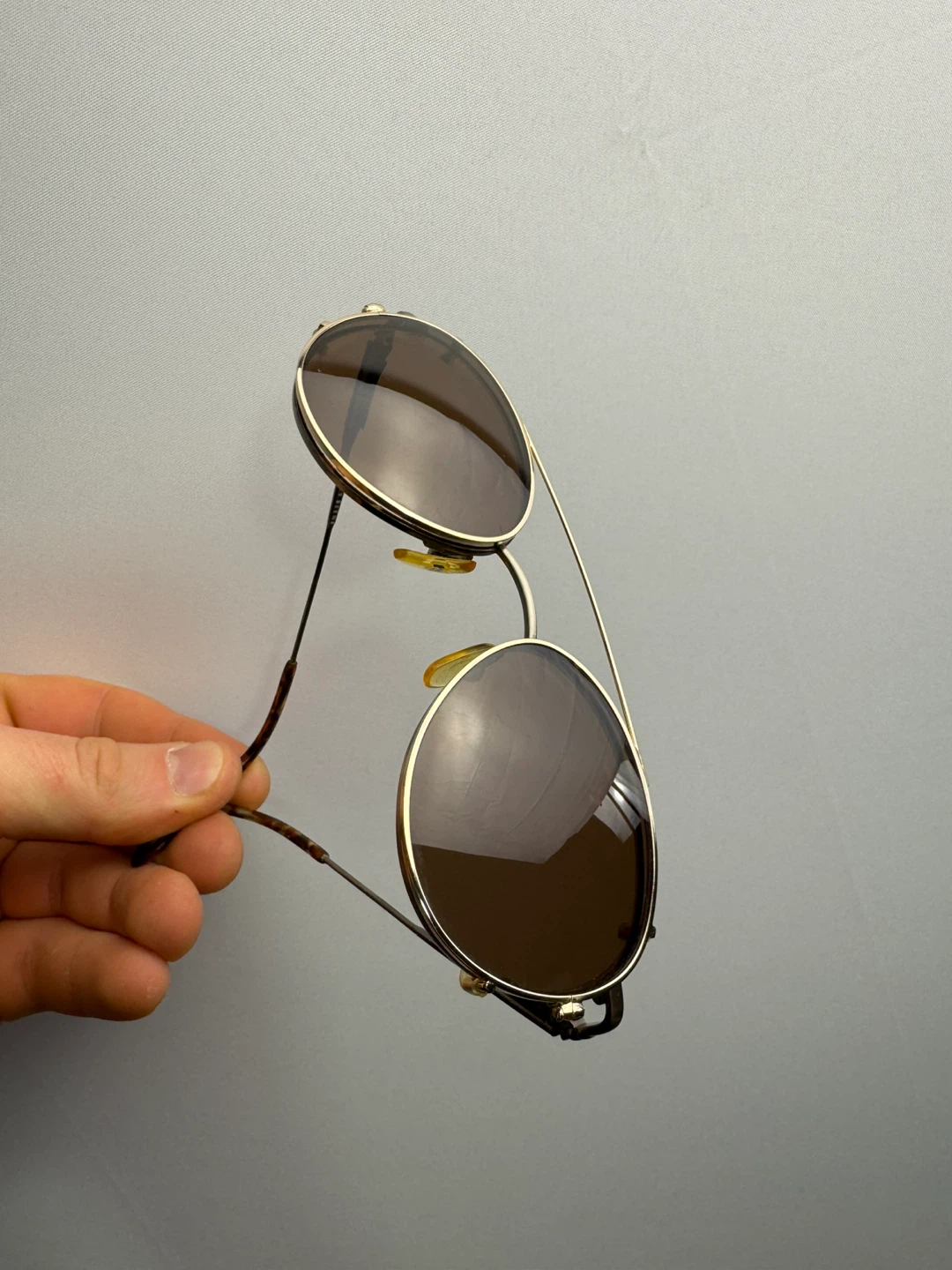 Geoffrey Beene 1148 Clip-On Round Sunglasses