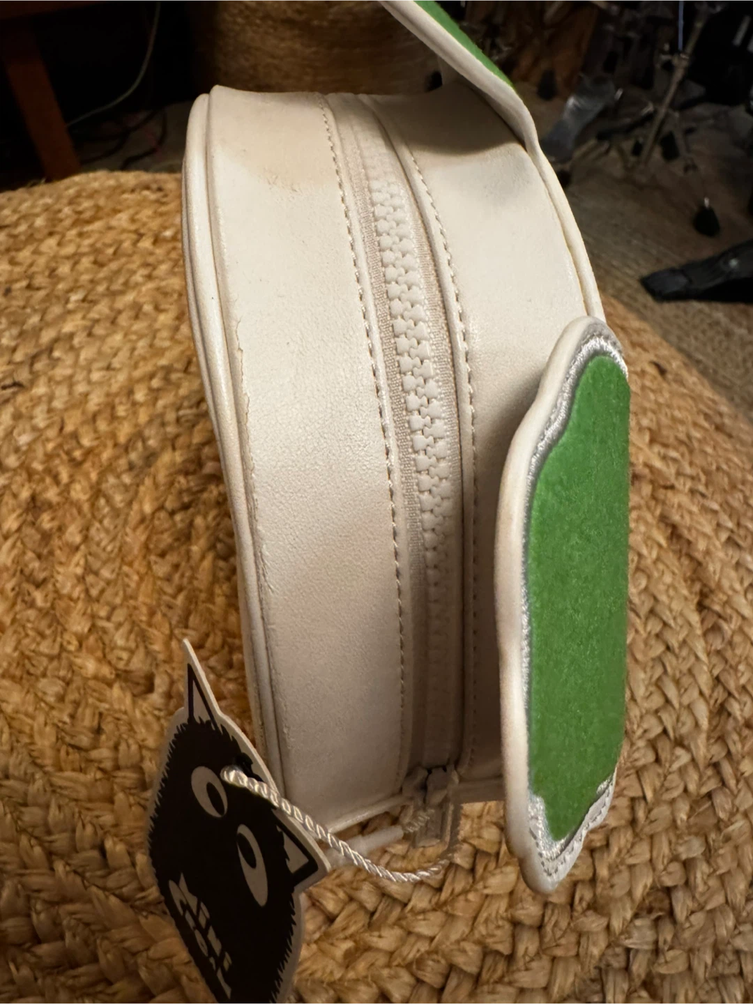 Rare Hong Kong Brand Purse Mini Cream Round Hand Bag Purse - photo 4