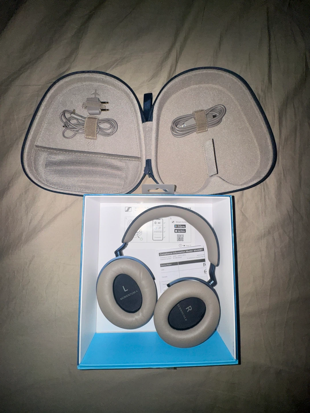 Sennheiser Momentum 4 Wireless Headphones - photo 3