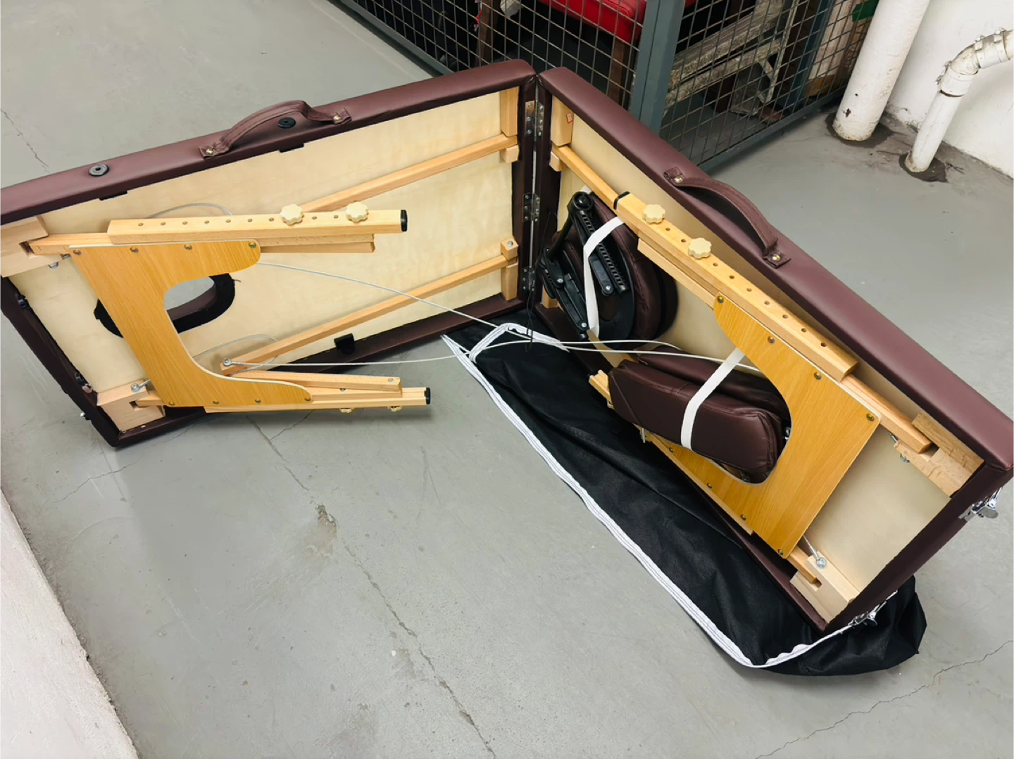 Massage Table - photo 4