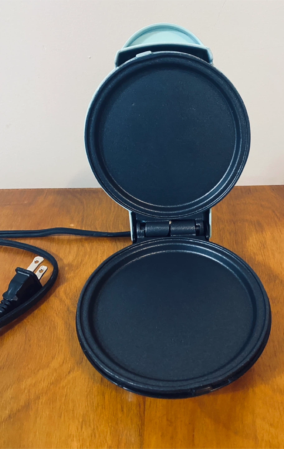 Dash Mini Maker Griddle – Works Great - photo 2