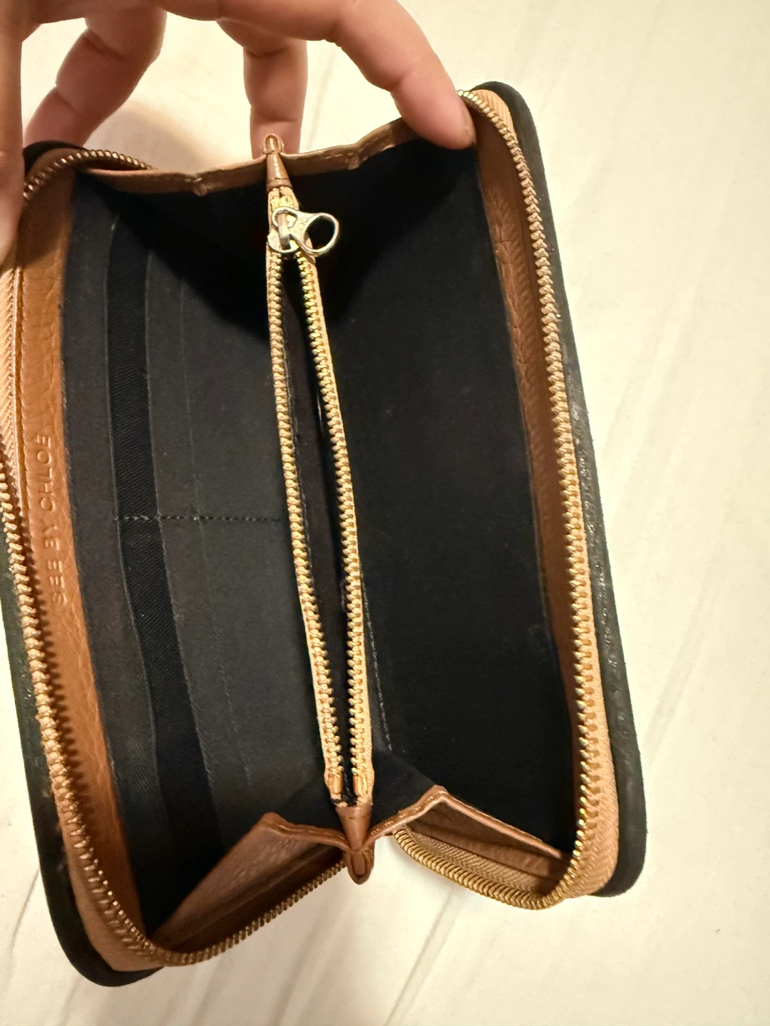 See By Chloé Brown Leather Zip-Around Wallet - photo 4