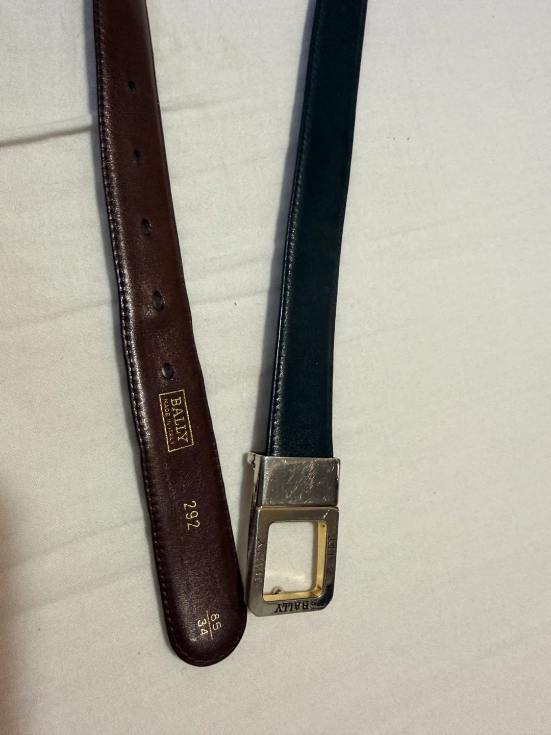 Bally Reversible Leather Belt - Size 34 - photo 3