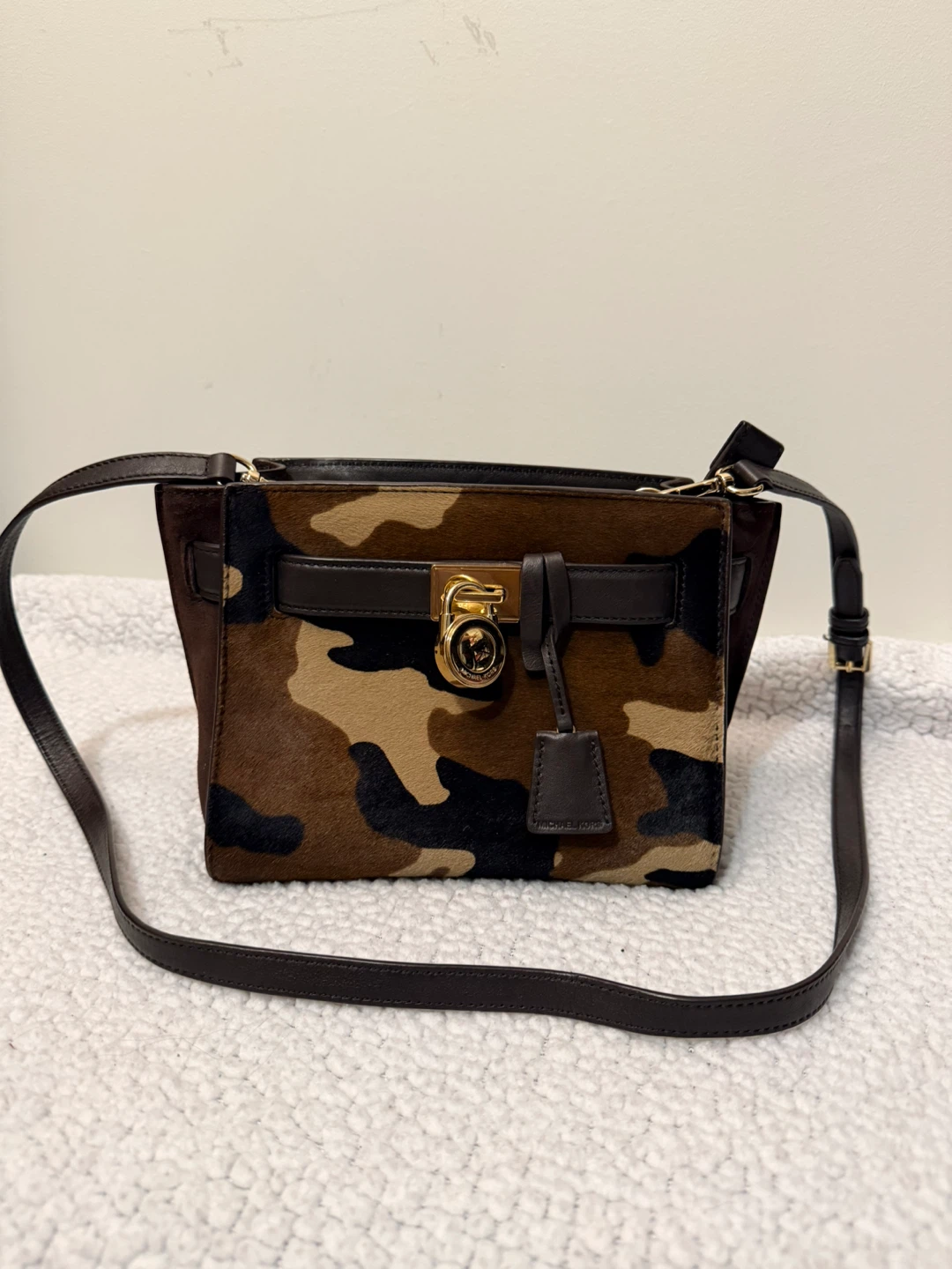 Michael Kors Camo Fur & Leather Shoulder Bag - photo 3