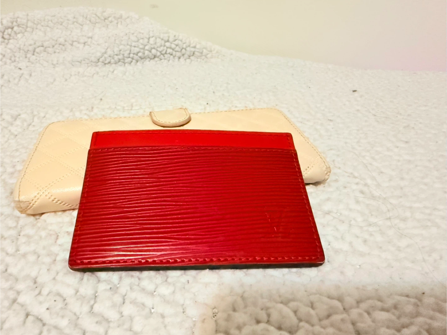 Louis Vuitton Epi Card Holder Red - photo 4