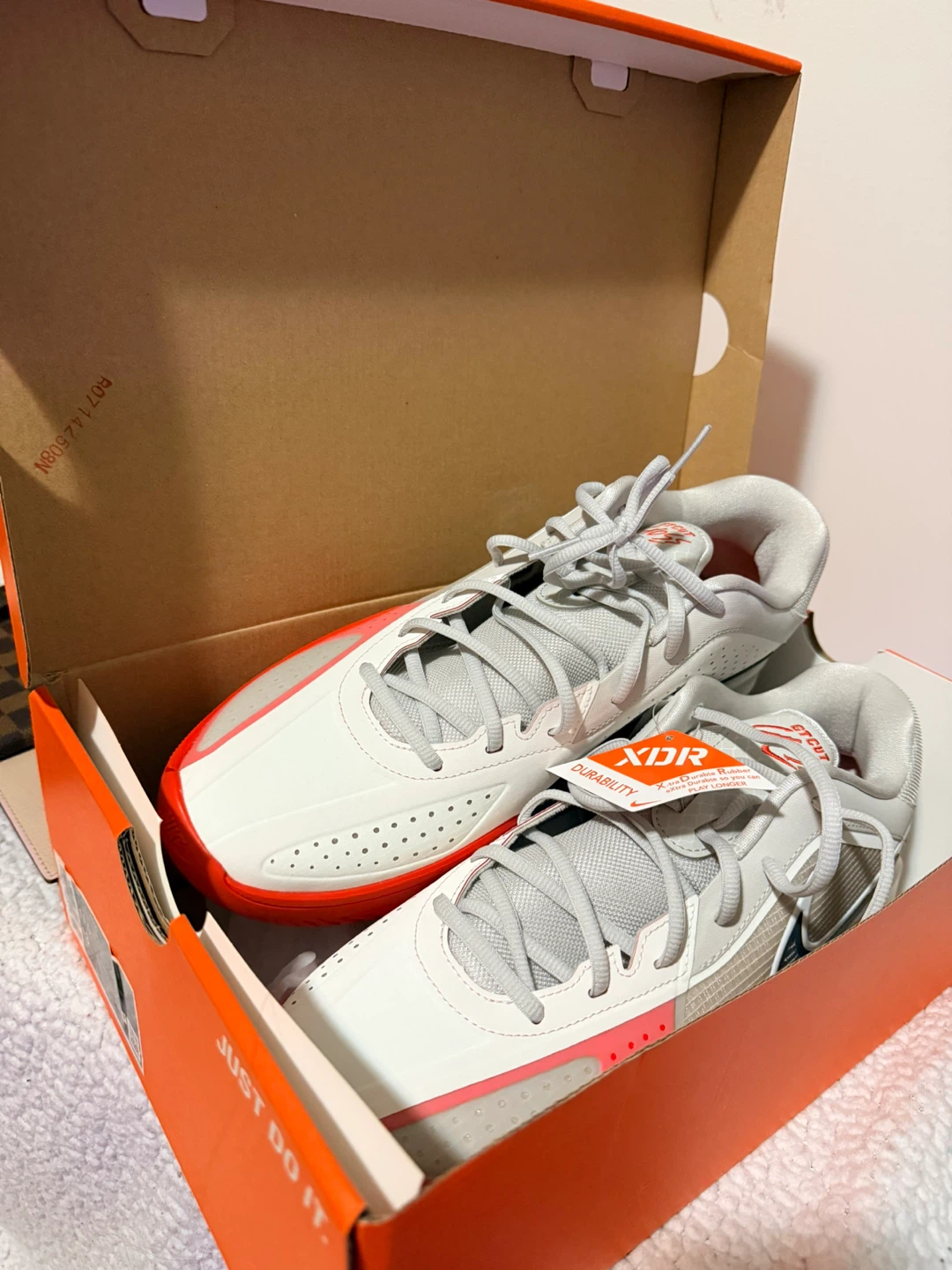 Nike G.T. CUT CROSS Men's Basketball Shoes White Red Size 11.5 - photo 4