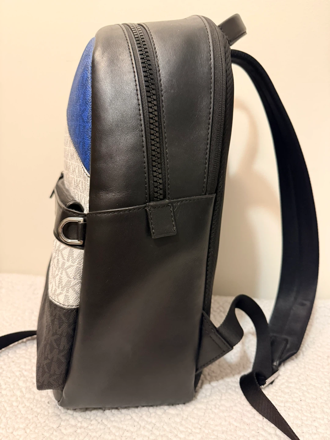Michael Kors Backpack - photo 3