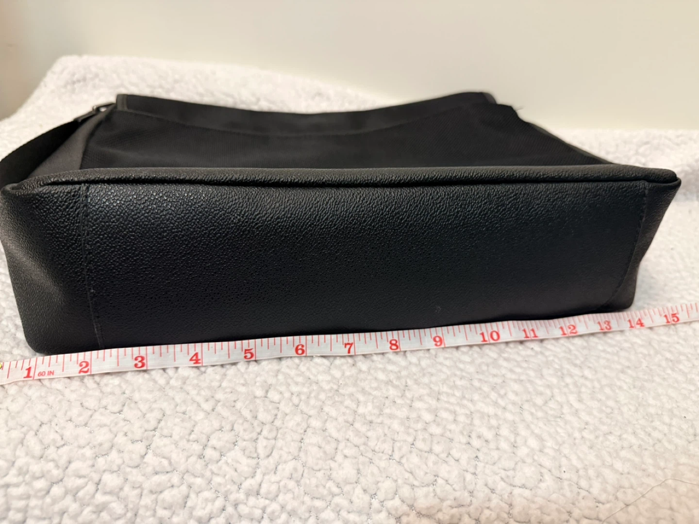 Michael Kors Black Messenger Bag - photo 5