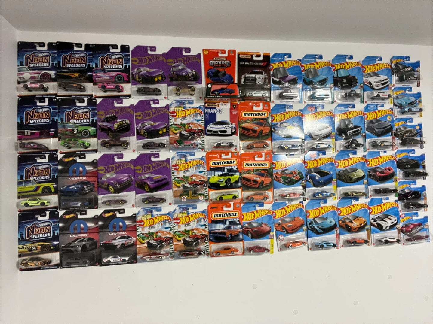Assorted Hot Wheels & Matchbox Toy Cars - Carded