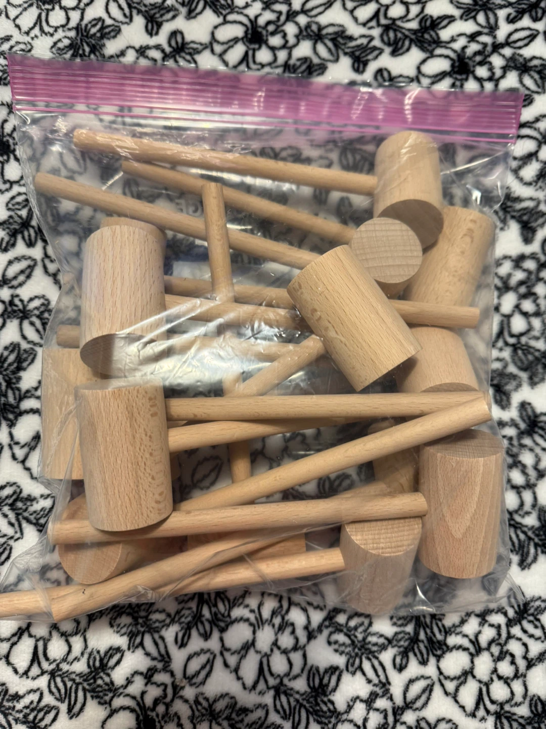 15 pcs wooden breakable heart hammers - photo 2