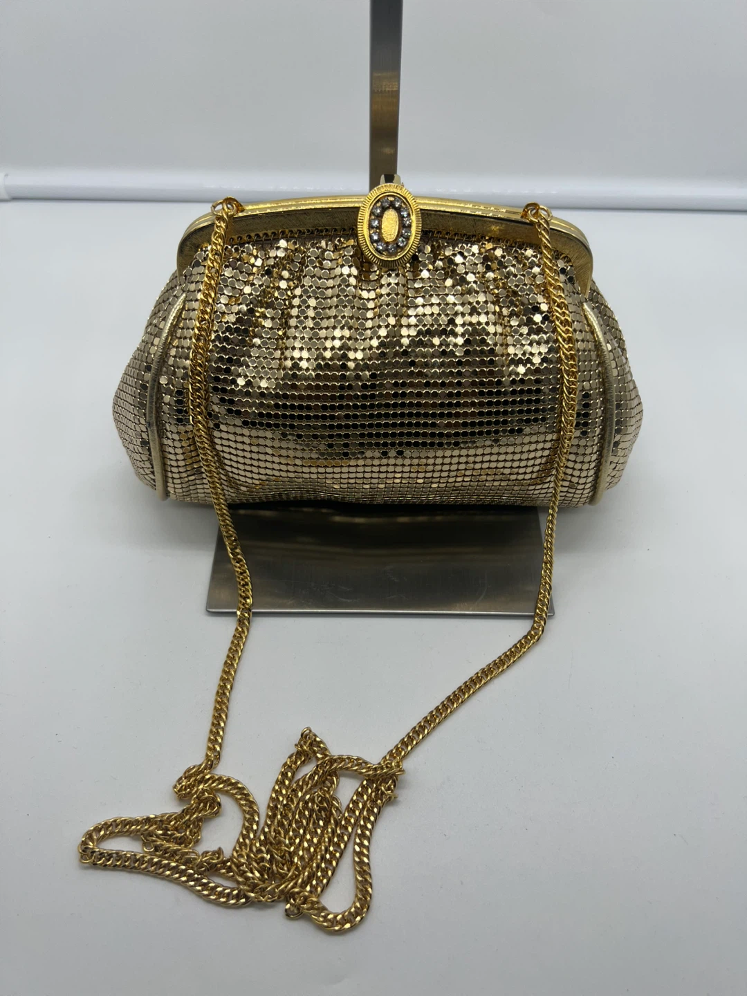 WHITING AND DAVIS Vintage Gold Chainmail Cocktail Evening Clutch
