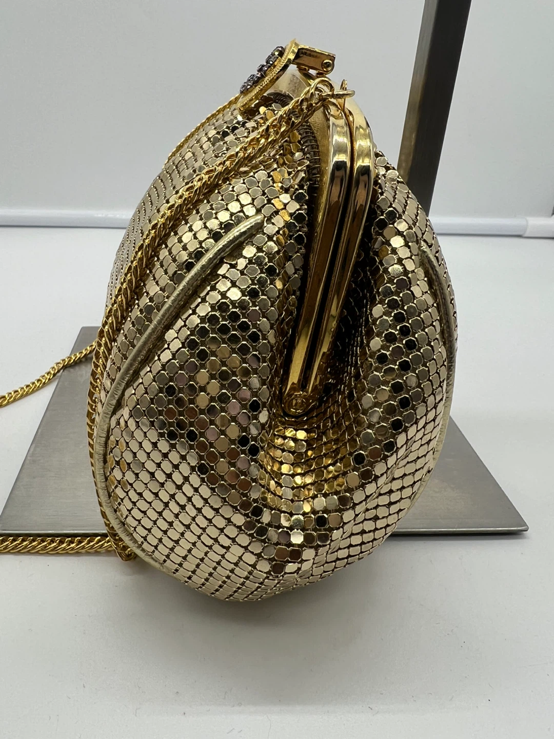 WHITING AND DAVIS Vintage Gold Chainmail Cocktail Evening Clutch - photo 5