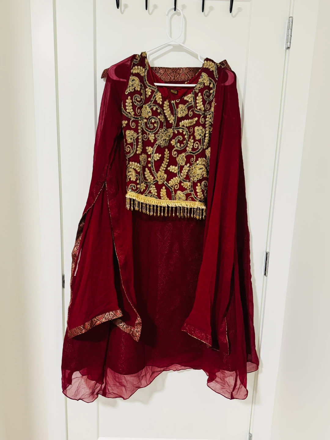 Maroon and Gold Embroidered Outfit with Skirt and Dupatta - photo 4