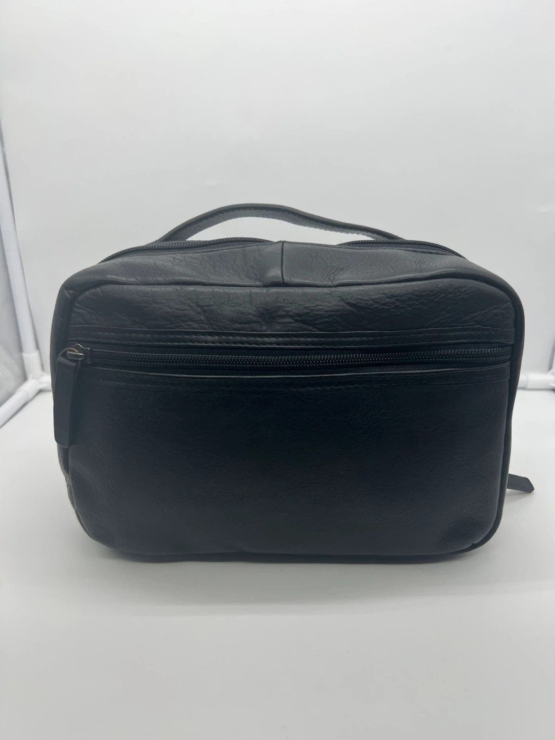 DANIER Black Leather Toiletry Bag Unisex