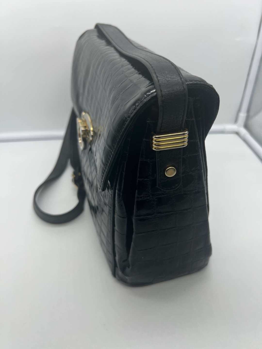 DUE FRATELLI VINTAGE Black Croc Embossed Leather Crossbody Bag - photo 2