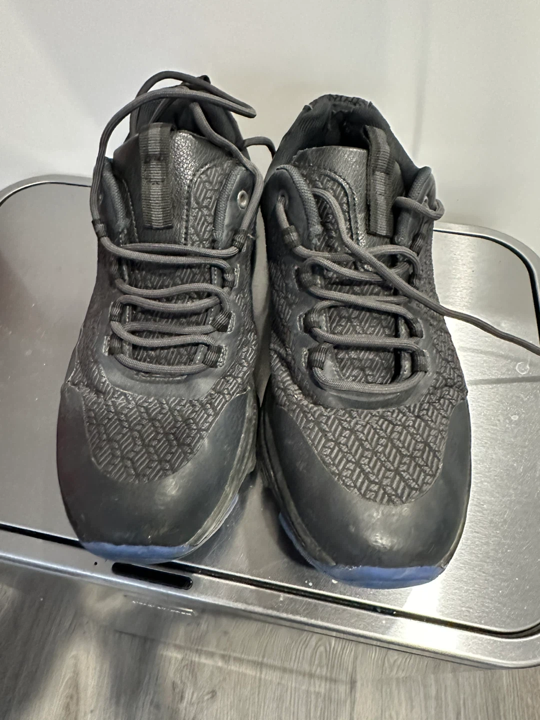 Mountain Black Athletic Shoes Size 9 - photo 3