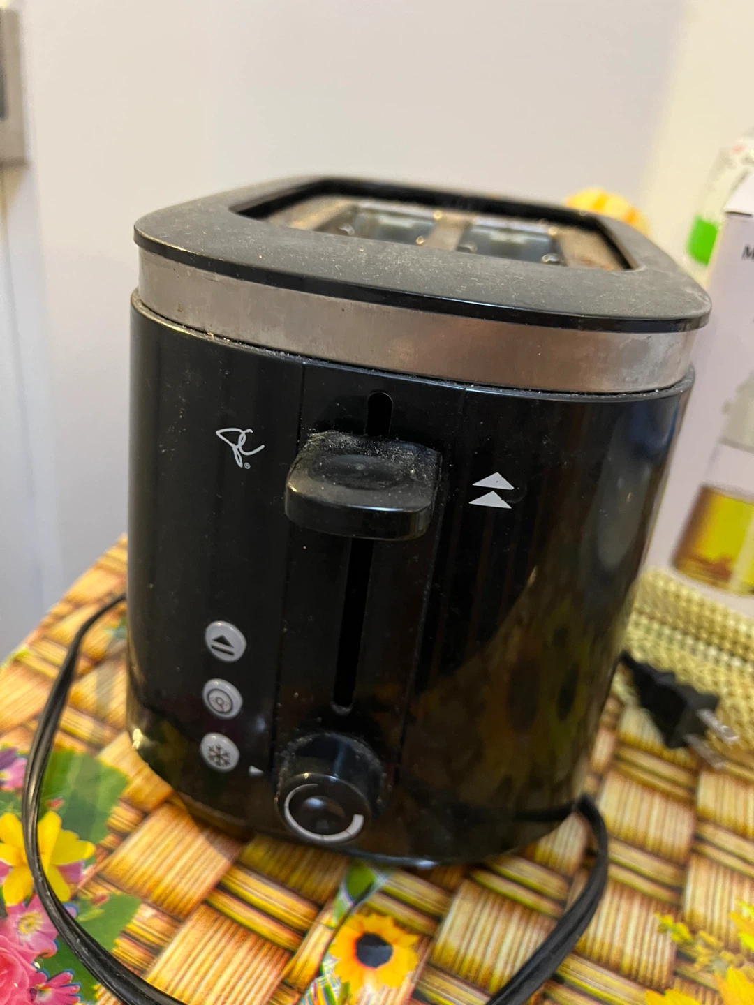 Black 2-Slice Toaster