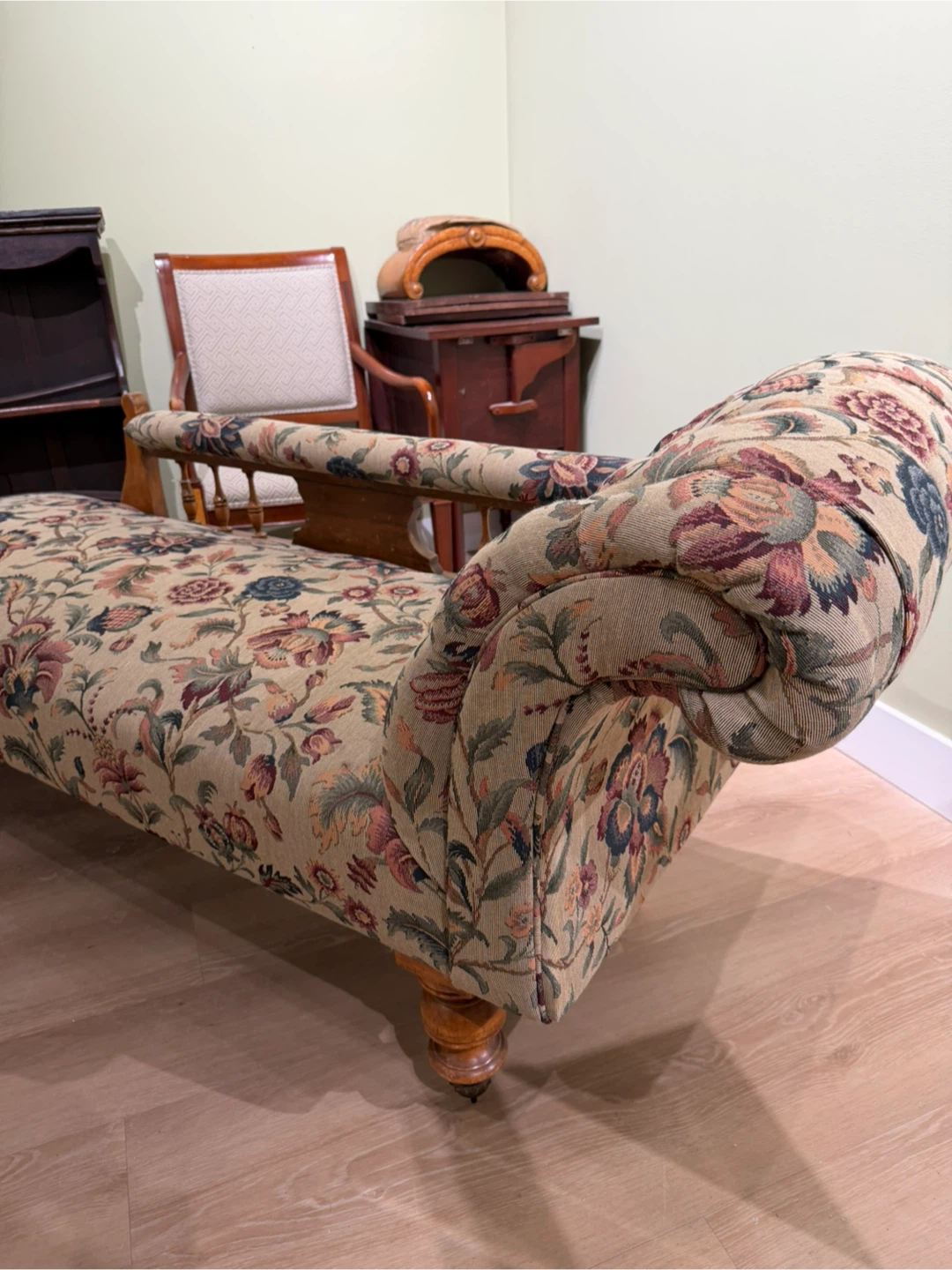 Floral Chaise Lounge Chair - photo 4
