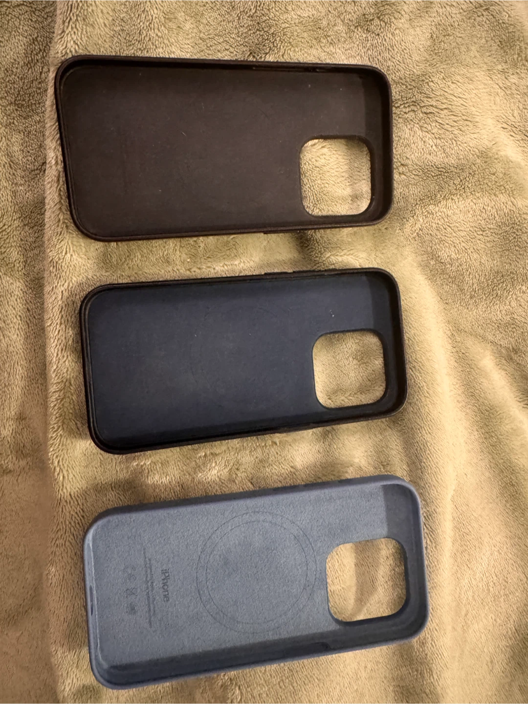 Used - iPhone 15 Pro Original Apple Case - photo 2