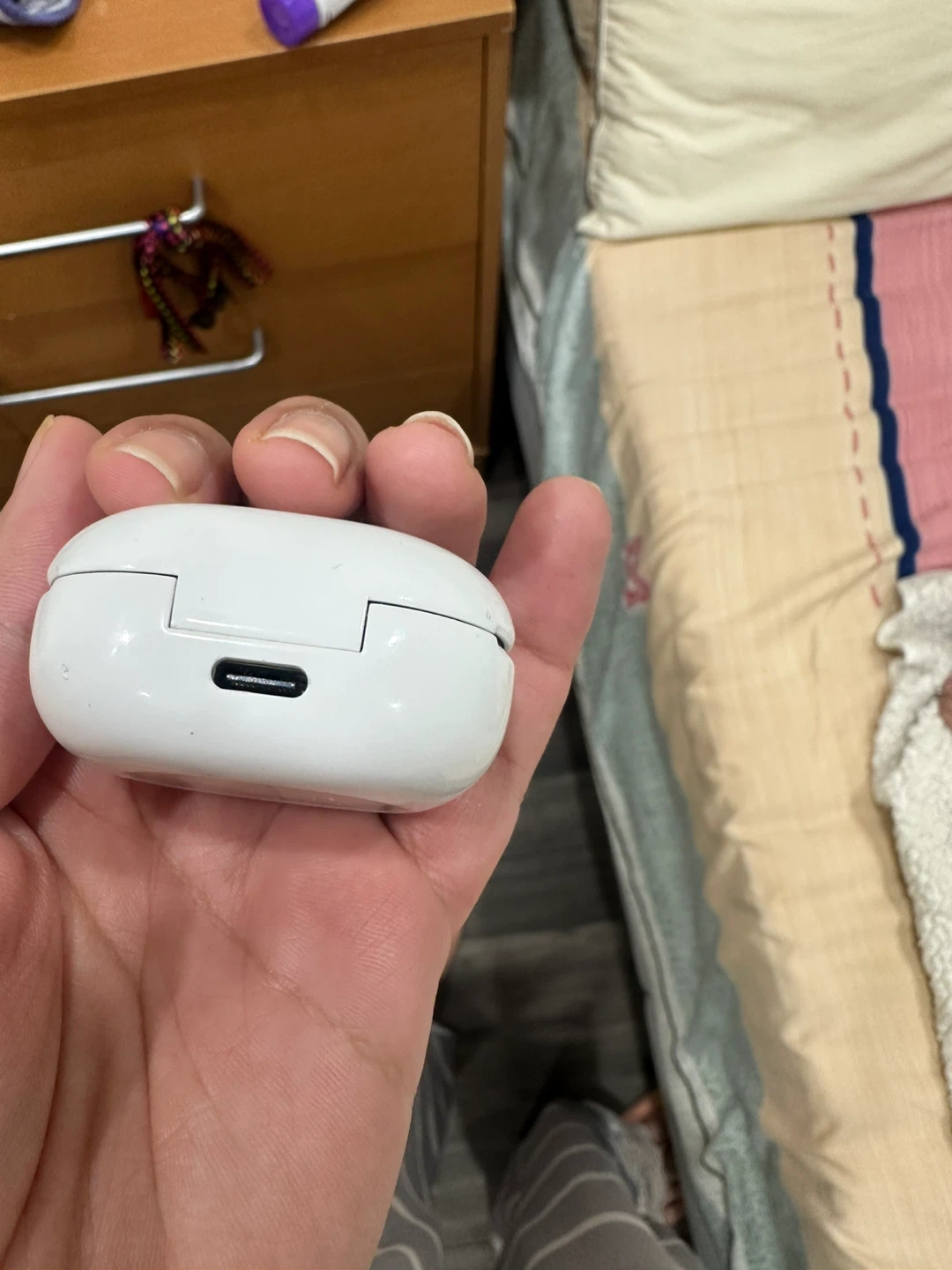 Samsung Galaxy Buds Pro Charging Case - photo 2