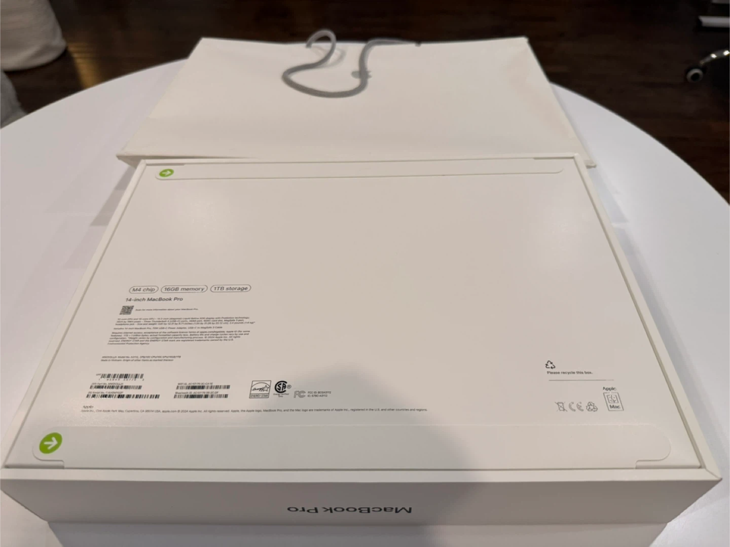 Apple MacBook Pro 14-inch M4 Chip 16GB Memory 1TB Storage - photo 5