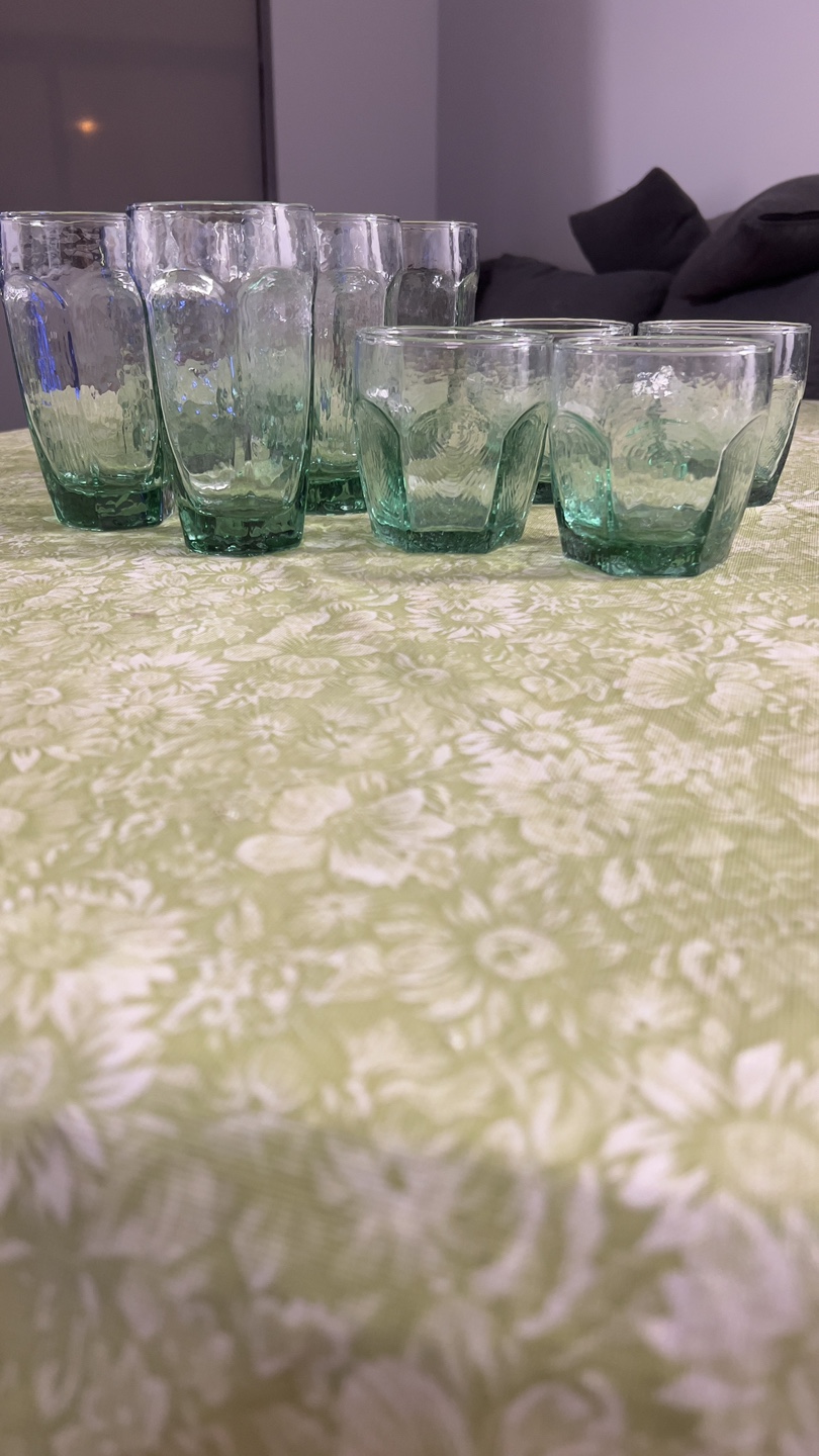 💎 Stunning 10-Piece Vintage Emerald Green Glassware Set 💎