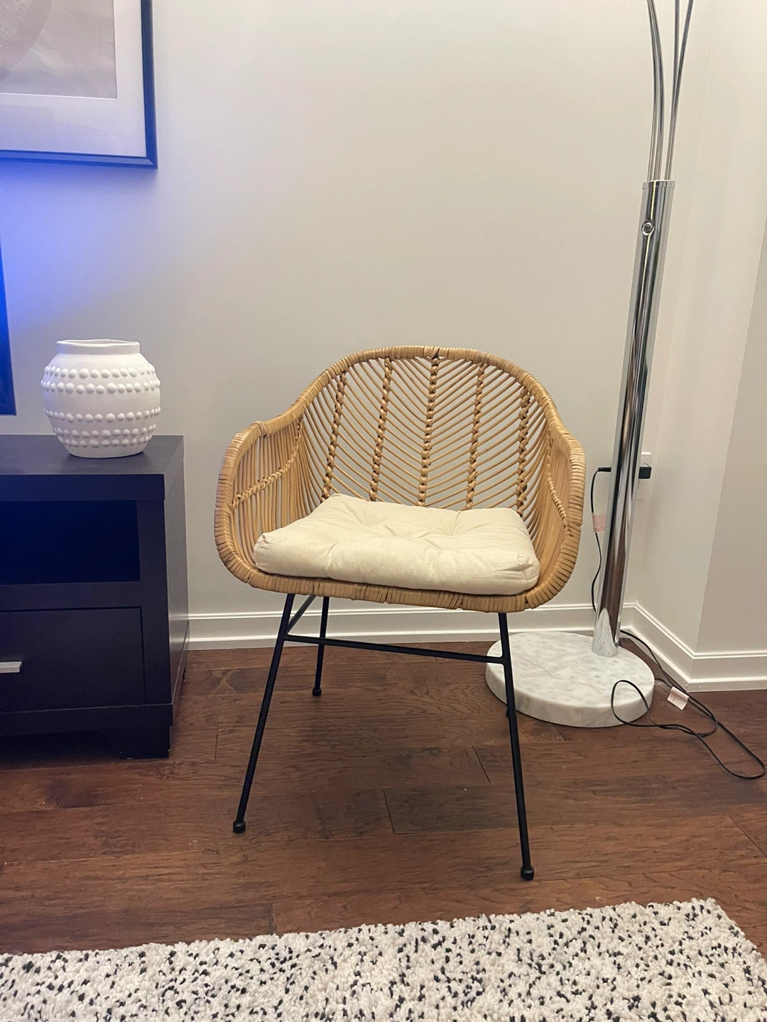Rattan Accent Chair with Cream Cushion - photo 2