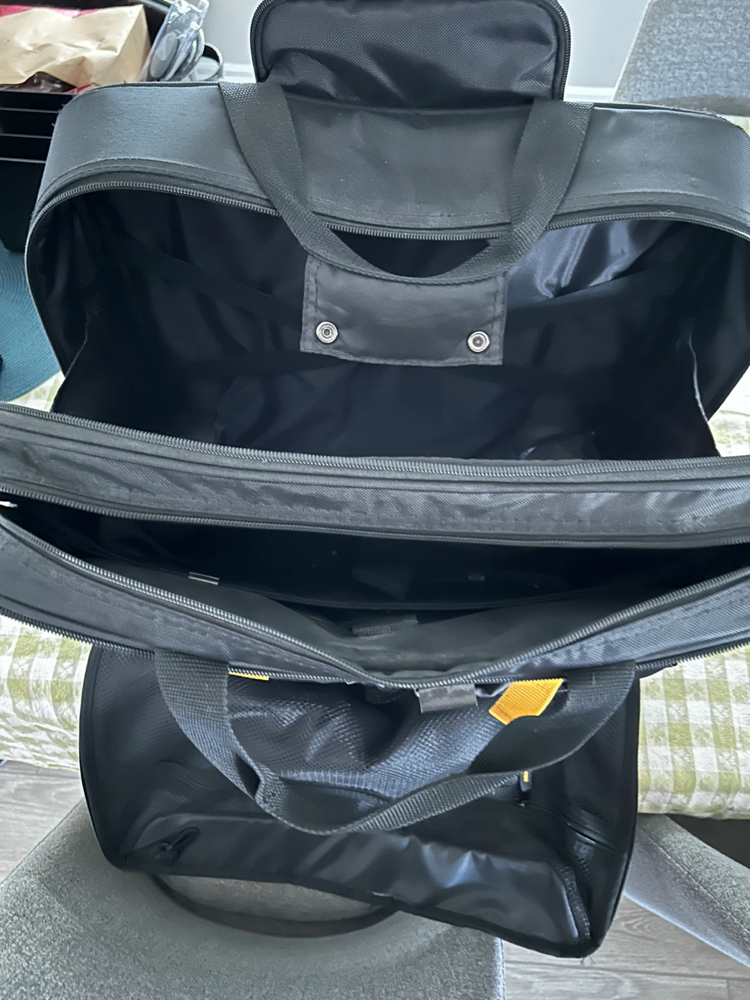 Targus Black Rolling Laptop Briefcase - photo 4