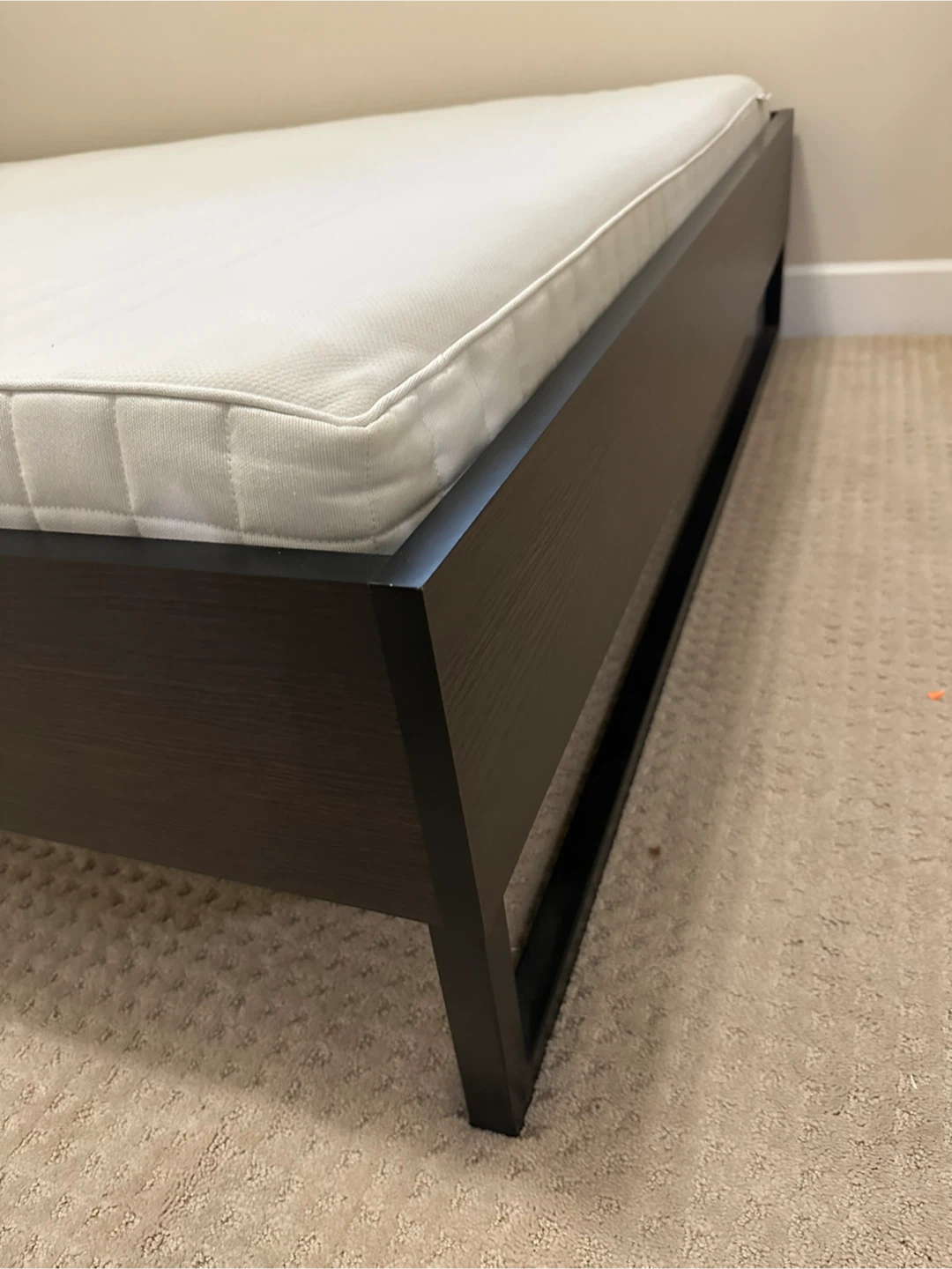 Ikea Queen bed frame *Free Delivery - photo 3