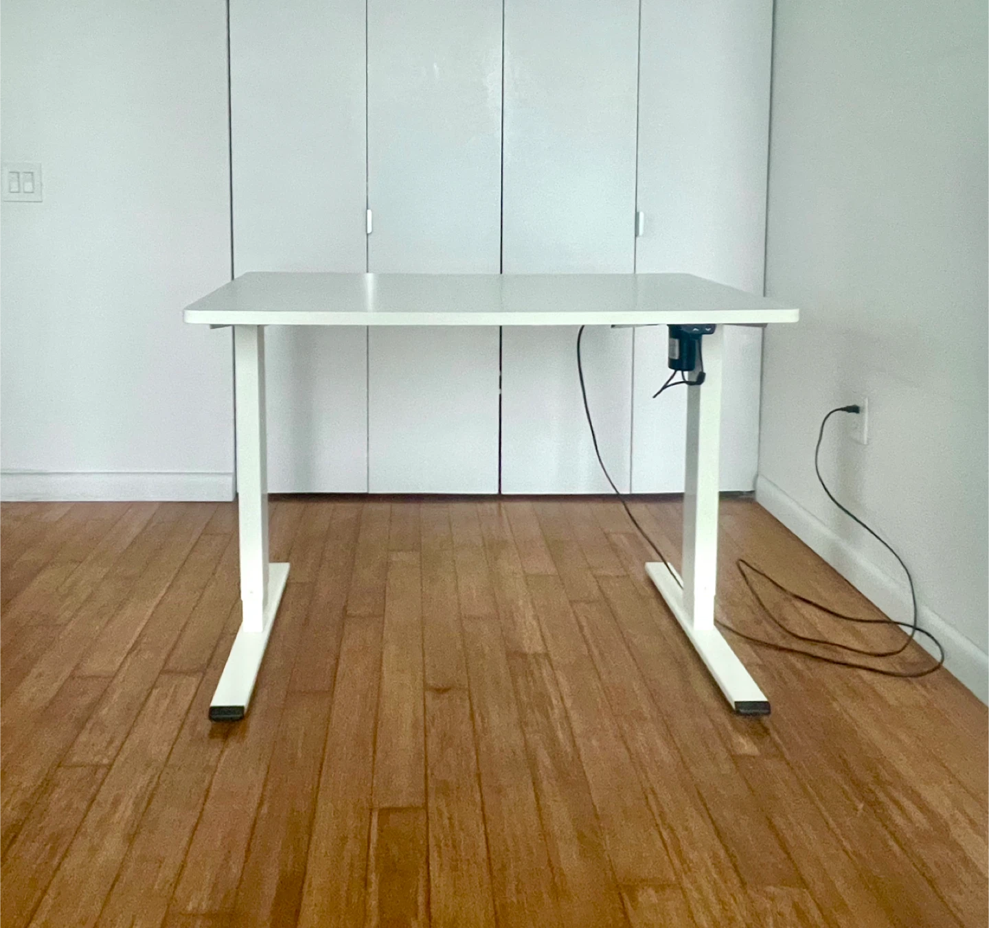 FlexiSpot standing desk, white, 48"