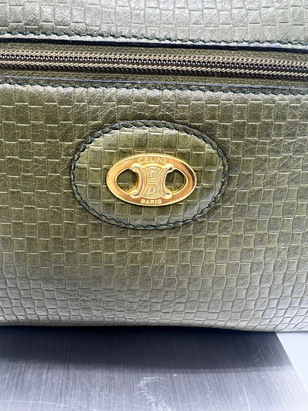CELINE PARIS VINTAGE Army Green Leather Crossbody Bag - photo 2