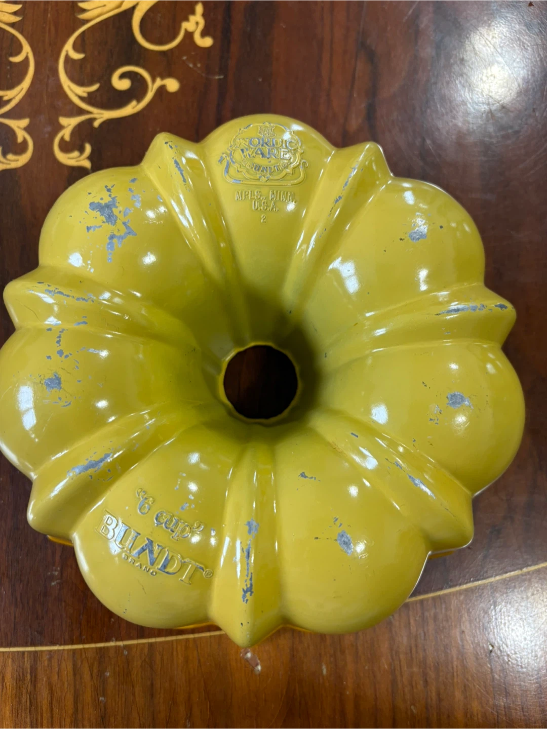 Nordic Ware Bundt Fluted Pan Yellow Heavy Aluminum Products USA - photo 2
