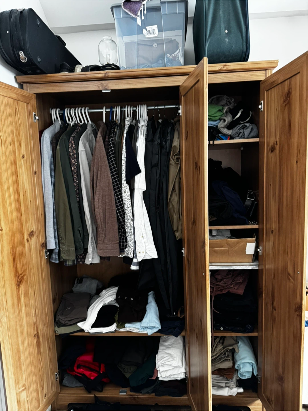 IKEA Brimnes Wardrobe 3 door - photo 2