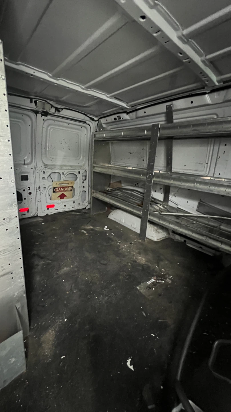 2013 Ford E-Series Van with Utility Crane - photo 5
