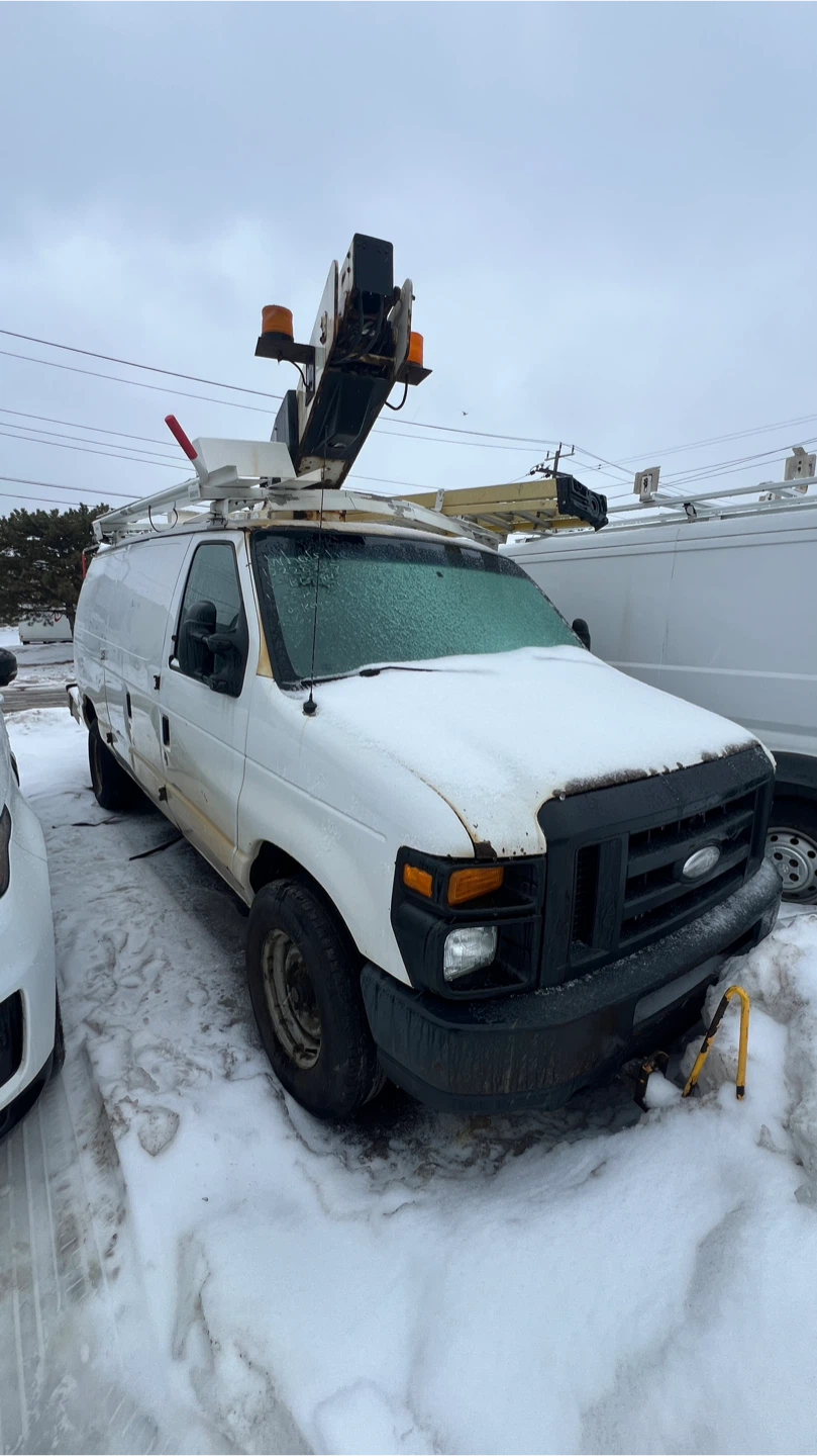 2013 Ford E-Series Van with Utility Crane