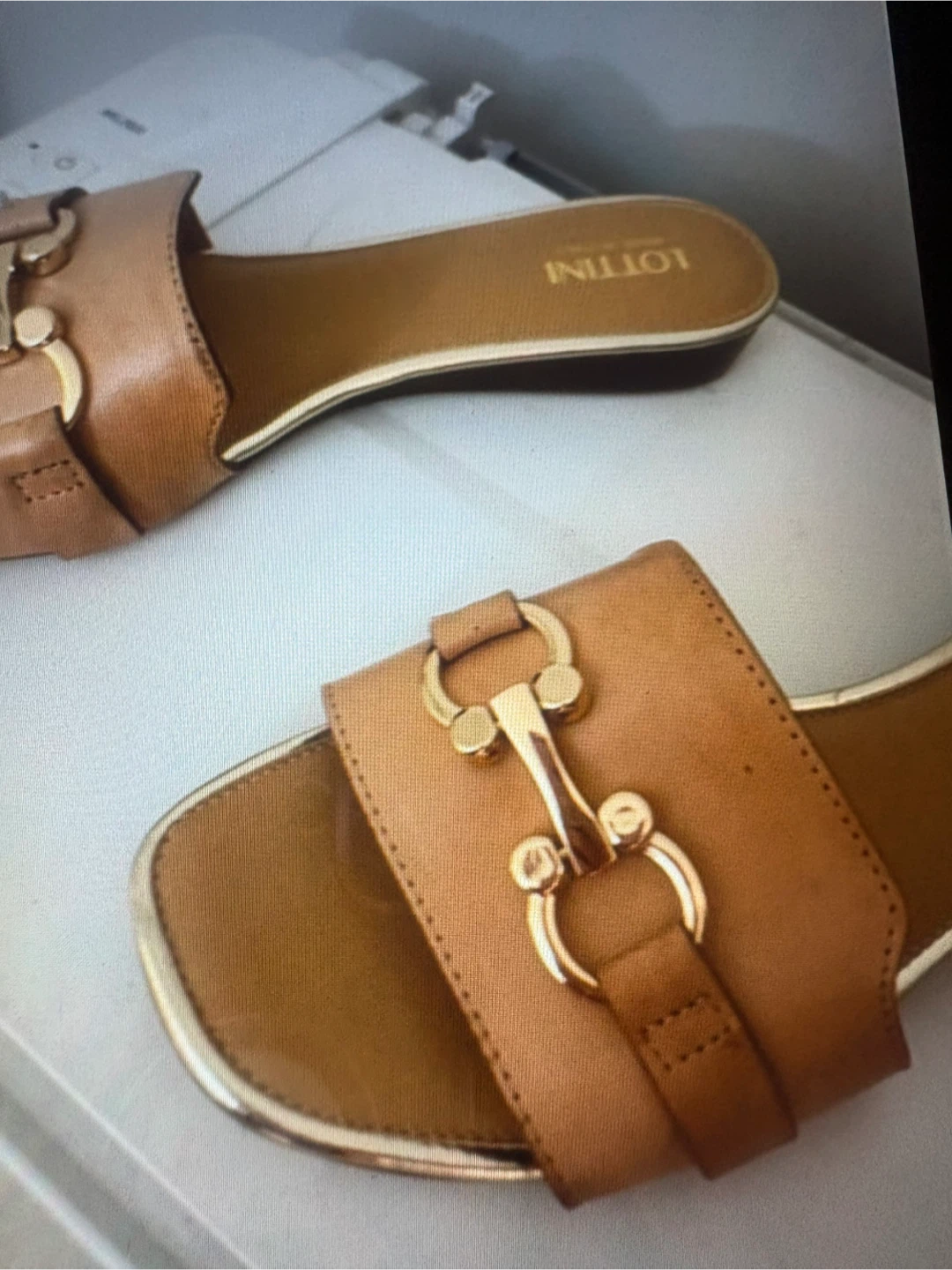 LOTTINI Sandales plates en cuir, T. 40 - photo 3