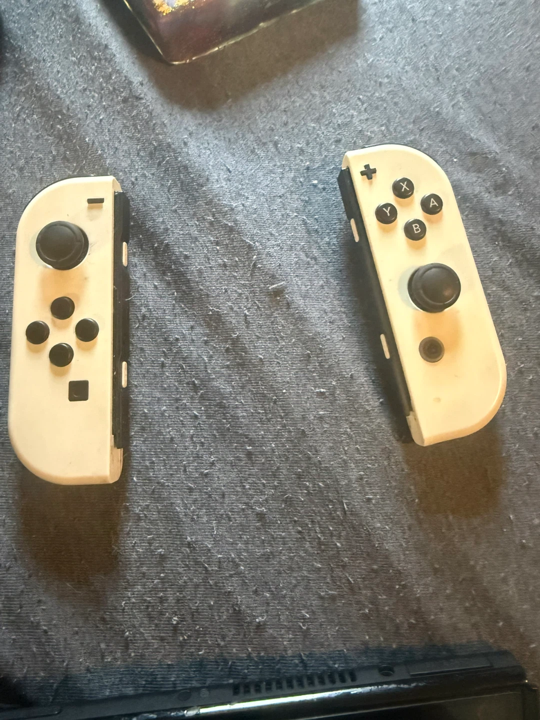 Nintendo Switch OLED White Console w/red dead redemption - photo 3