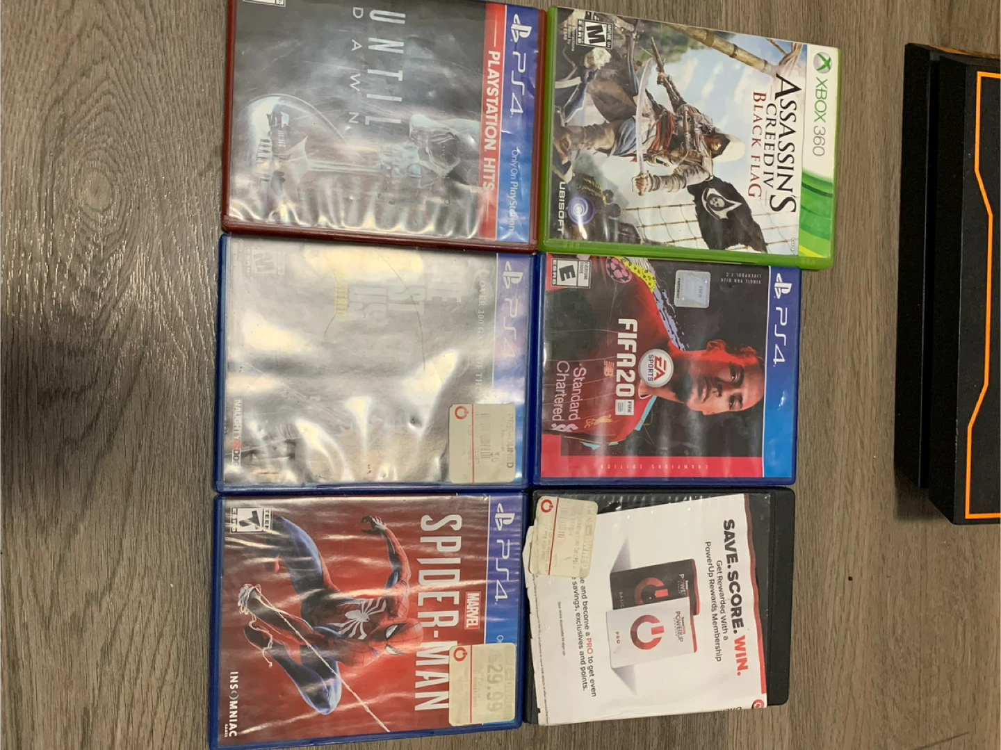 PlayStation 4 Console with 2 Controllers and 5 Games - photo 2