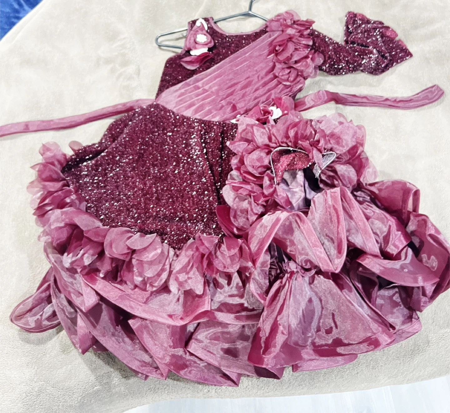 Girls Burgundy Sequin Performance Dress Size 26 - photo 2