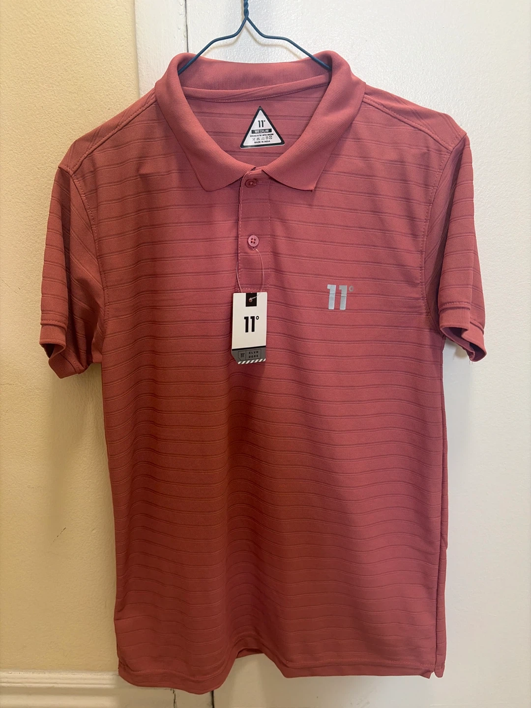 (SEND OFFERS) 11 Degrees Men's Medium Polo Shirt