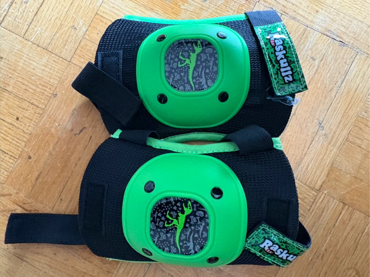 Raskullz Knee & Elbow Pads - Green🥕🥕